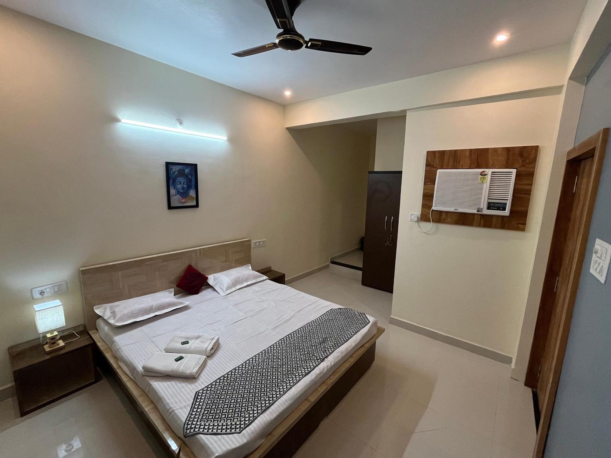 Hotel Shivashray Luxury Stays & Inn Ujjain Exterior foto