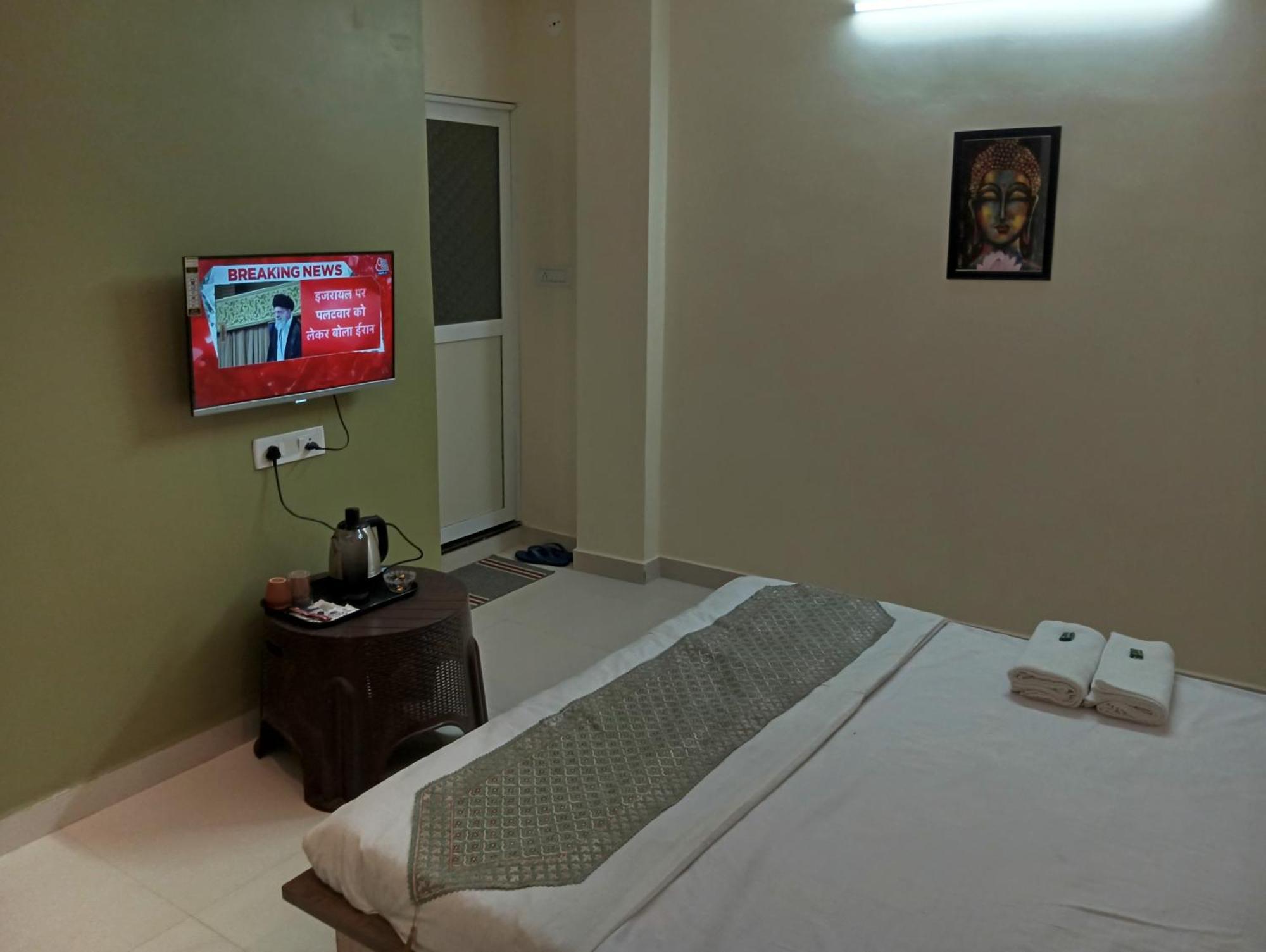 Hotel Shivashray Luxury Stays & Inn Ujjain Habitación foto