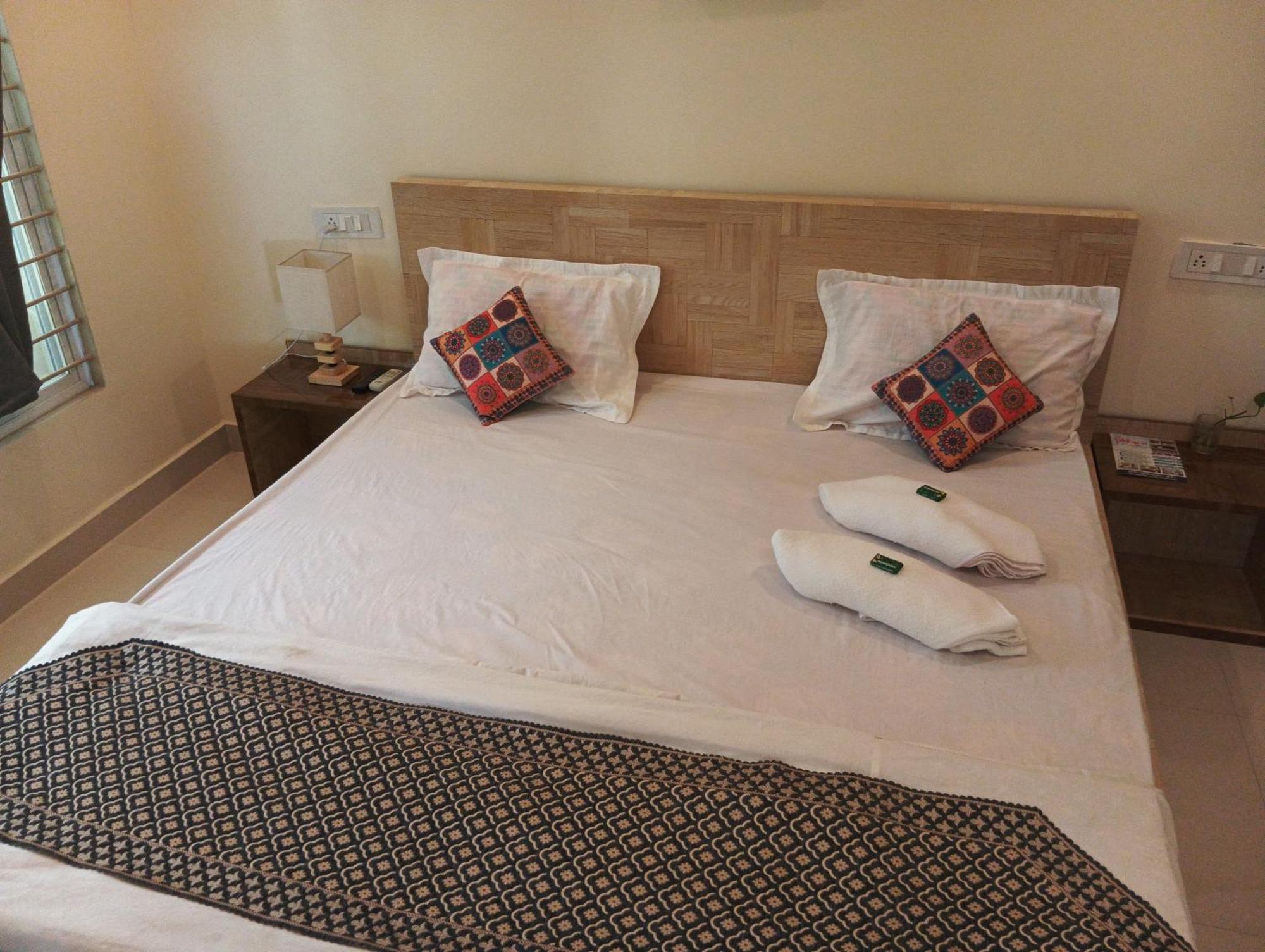 Hotel Shivashray Luxury Stays & Inn Ujjain Habitación foto